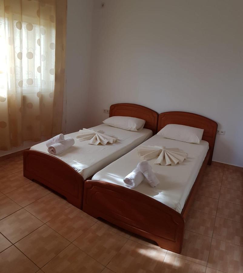 Stunning Sea View Apartments Sarande Ngoại thất bức ảnh