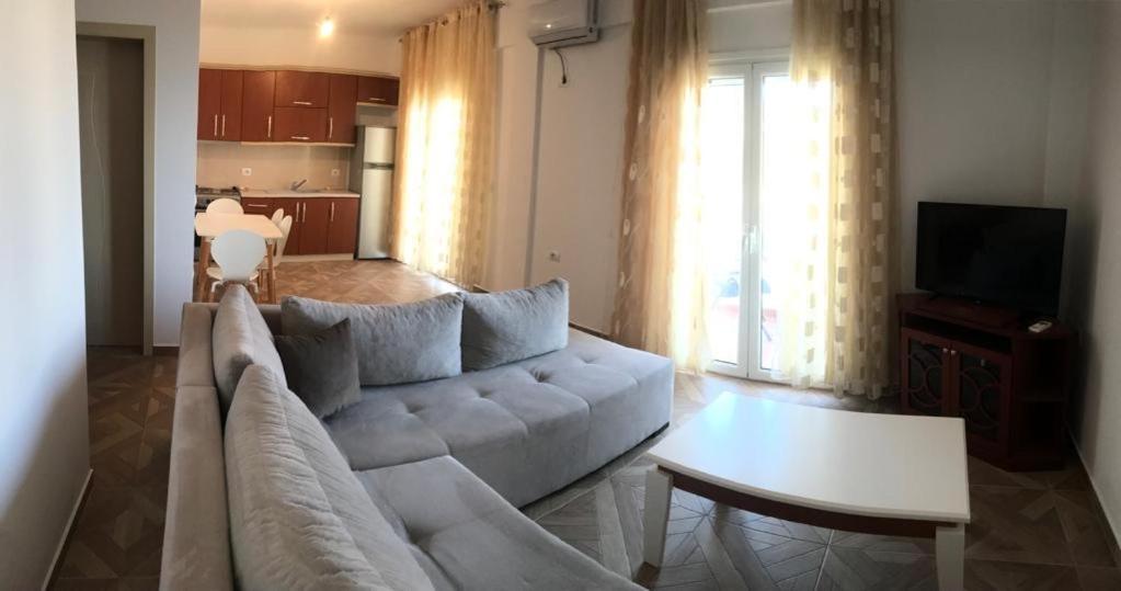 Stunning Sea View Apartments Sarande Ngoại thất bức ảnh