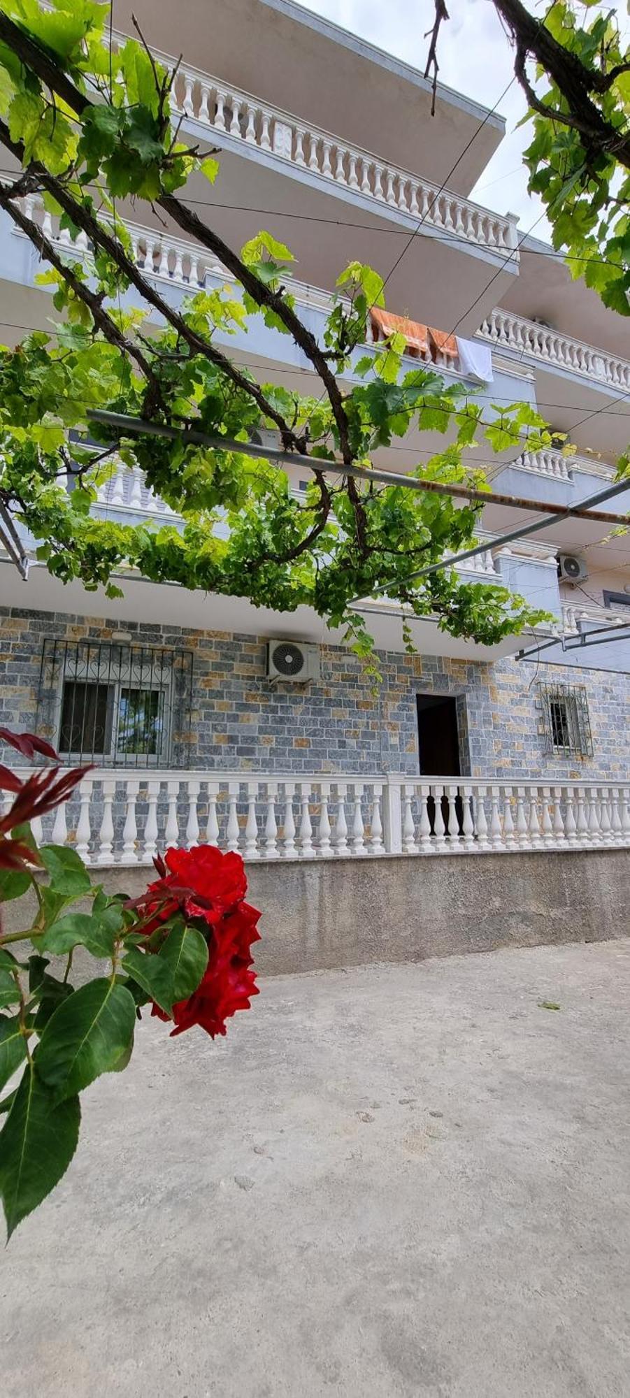 Stunning Sea View Apartments Sarande Ngoại thất bức ảnh