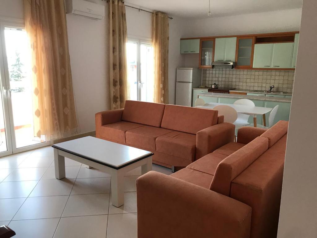 Stunning Sea View Apartments Sarande Phòng bức ảnh