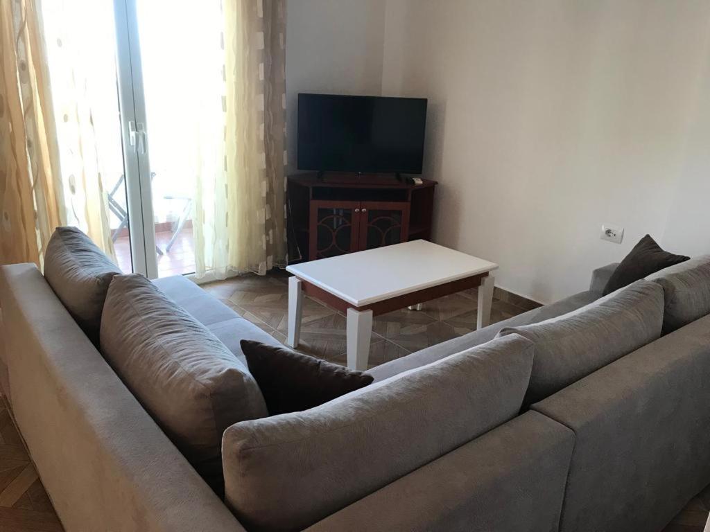 Stunning Sea View Apartments Sarande Phòng bức ảnh