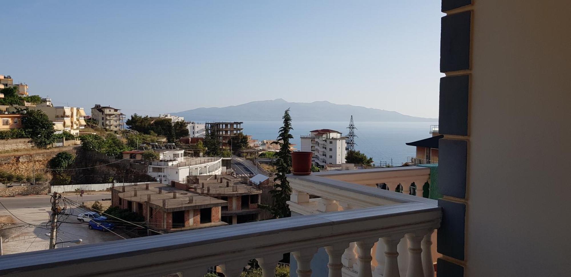 Stunning Sea View Apartments Sarande Phòng bức ảnh